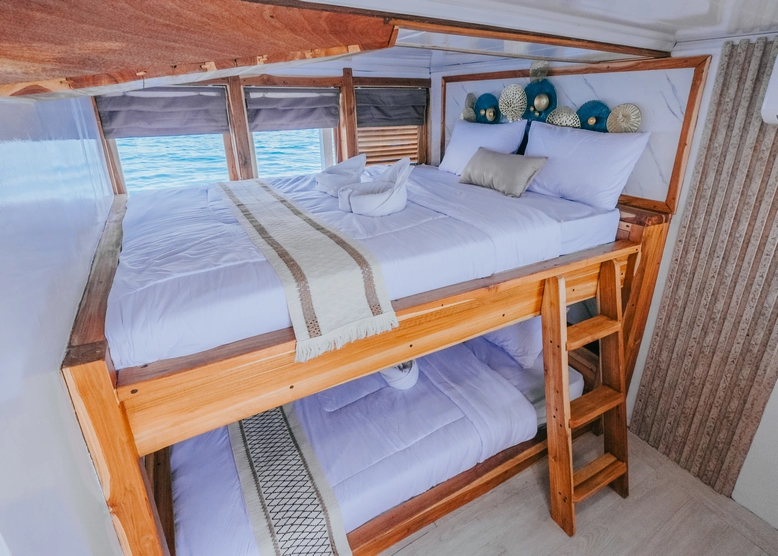 Shared Cabin 2 4Pax