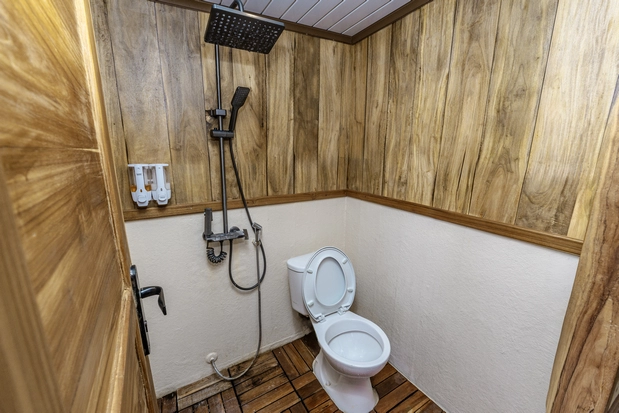 Deluxe Cabin 1