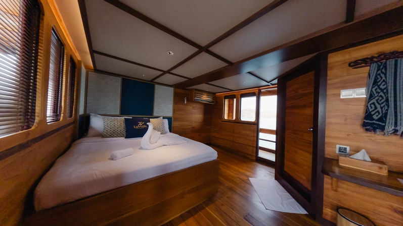 Osaka Cabin