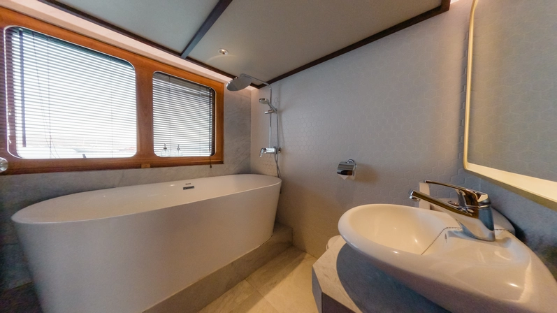 Osaka Cabin