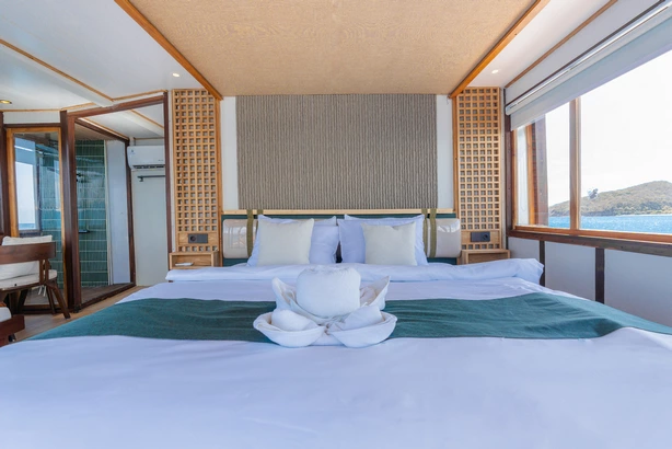 Royal Cabin
