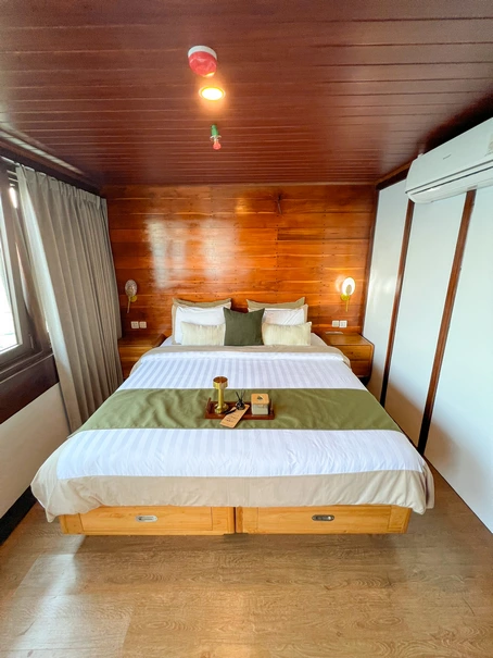 Deluxe Cabin 1