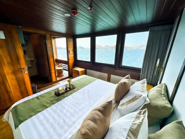 Deluxe Cabin 2