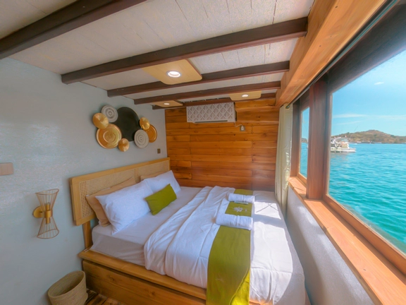 Deluxe Cabin
