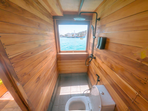 Deluxe Cabin