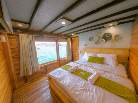 Signature Cabin 1
