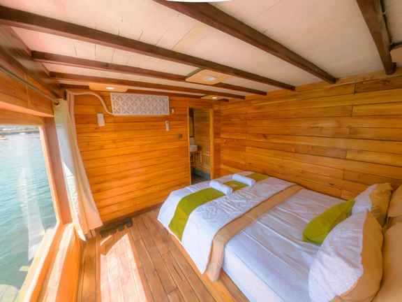 Signature Cabin 1