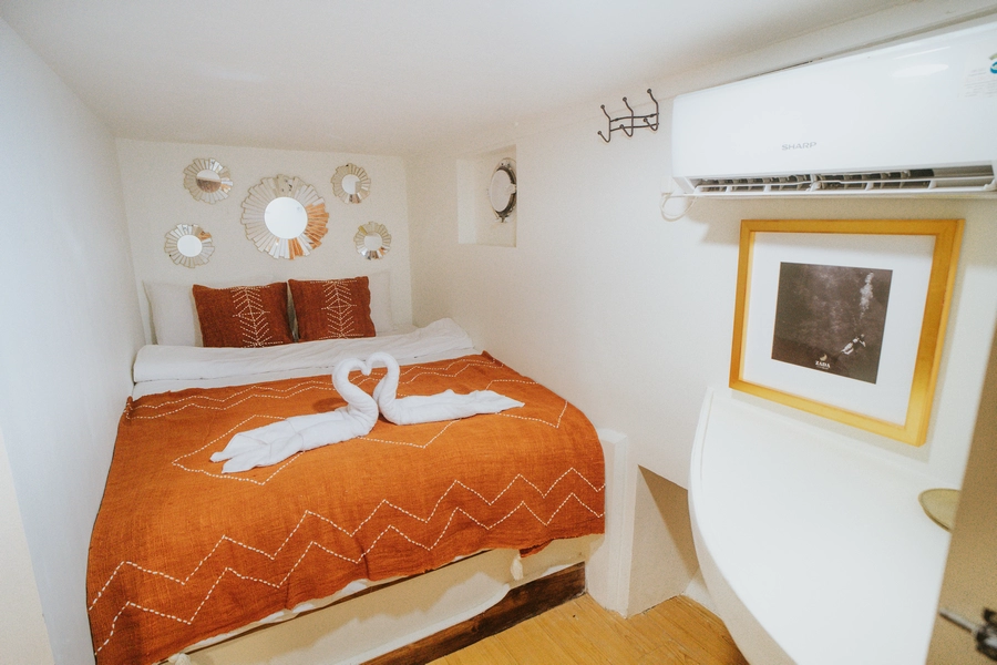 Deluxe Cabin