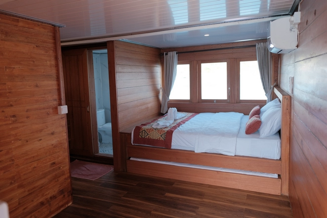 Signature Cabin