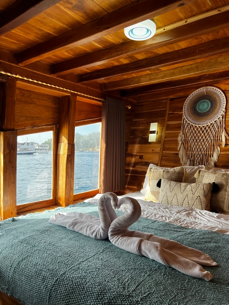 Deluxe Cabin 1