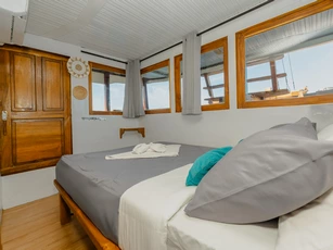 Private Cabin 4