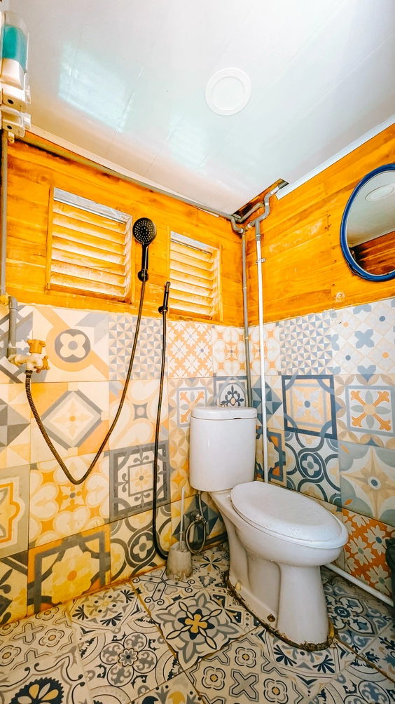 Private Cabin Shared Bathroom