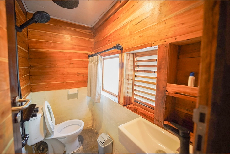 Signature Cabin 2