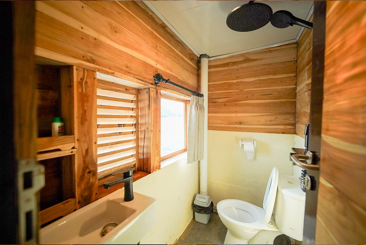 Signature Cabin 2