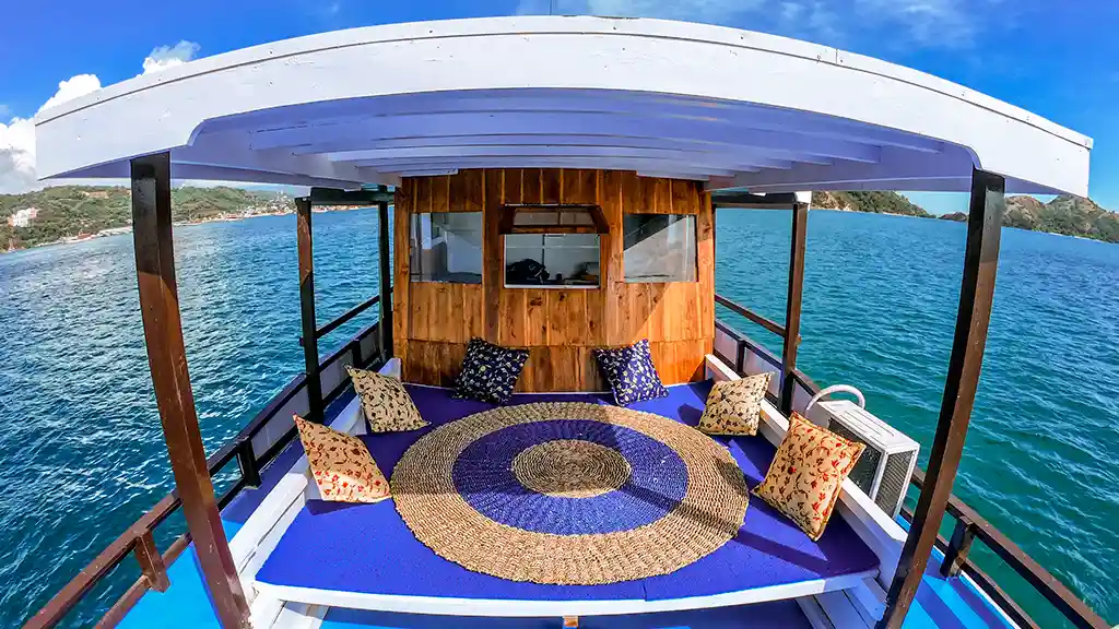 Kapal standart II,Open Trip labuan Bajo Kapal standart